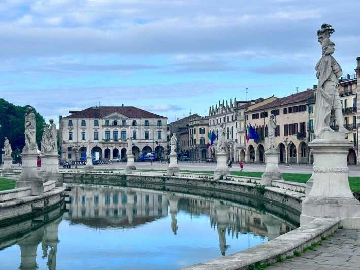Padua: guided walking tour with an art historian - The Tomb of Anthenor stop: a brief pause that adds depth