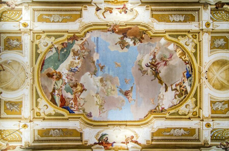 Padua to Venice Boat Cruise of the Brenta Riviera - Dolo Lock, Mira, and the run-up to Villa Widmann