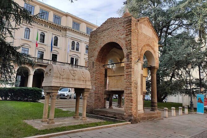Padua’s Historical Centre: A Self-Guided Walking Tour - Finishing at Pedrocchi Café: an end point you can enjoy