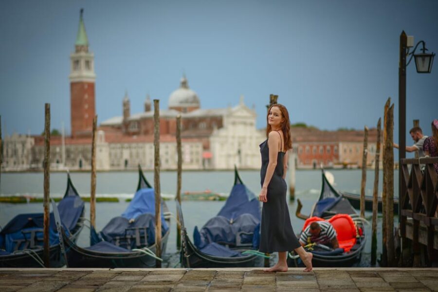 Photoshoot in Venice: Your Story, Our Lens - Book Now! - Pro equipment and how Daniel keeps you comfortable