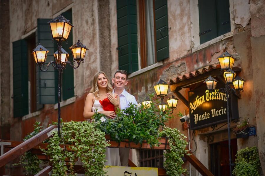 Photoshoot in Venice: Your Story, Our Lens - Book Now! - Outfit change in Venice: a small add-on with big variety