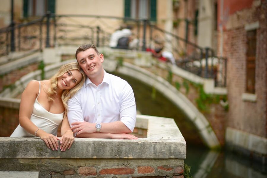 Photoshoot in Venice: Your Story, Our Lens - Book Now! - Rialto Bridge: why this start makes every frame look “Venice”