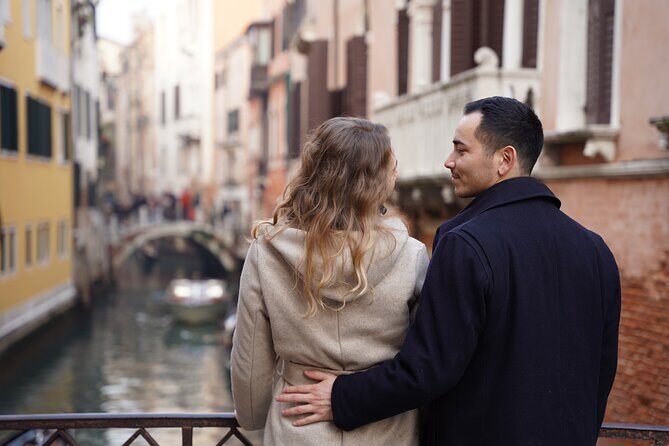 Premium Photoshoots in Venice - Included vs. not included: gondolas, taxis, and what you handle