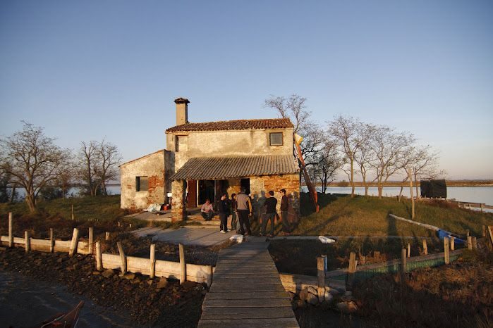 Private 4 hours North Lagoon: Traditional Venetian Boat Tour - San Francesco del Deserto: monasteries, 12th-century history, and private-boat access