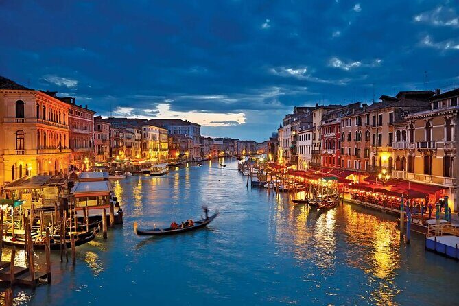 Private Arrival Transfer: Venice Marco Polo Airport - The car-to-water taxi handoff at Piazzale Roma