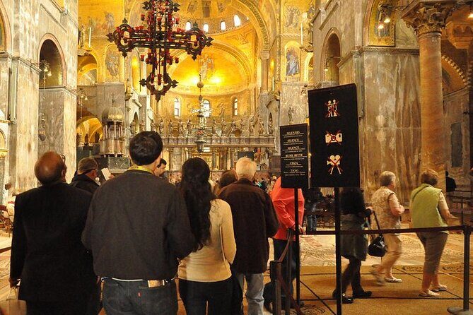 Private Best of Venice Walking Tour with St Mark's Basilica - Getting there, dressing right, and avoiding common hiccups