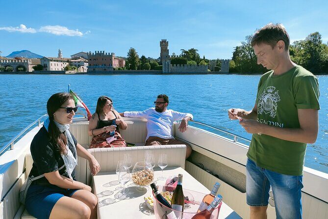 Private Boat Tour and Wine Tasting in Lazise - Private boat and wine tasting on Lake Garda: the big idea