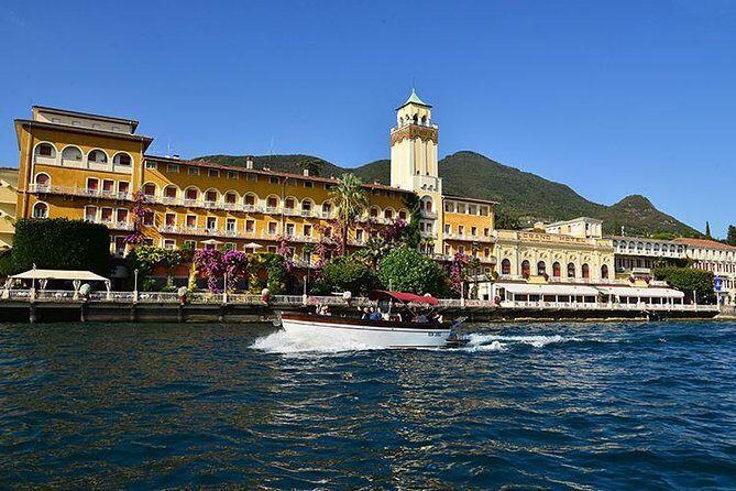 Private boat tour to Isola del Garda and surroundings. - Getting your bearings in Salò: where you meet and what that means for you