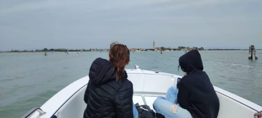 Private boat tour, visit the major islands Venice - The speedboat leg before Burano: a quick reset between islands