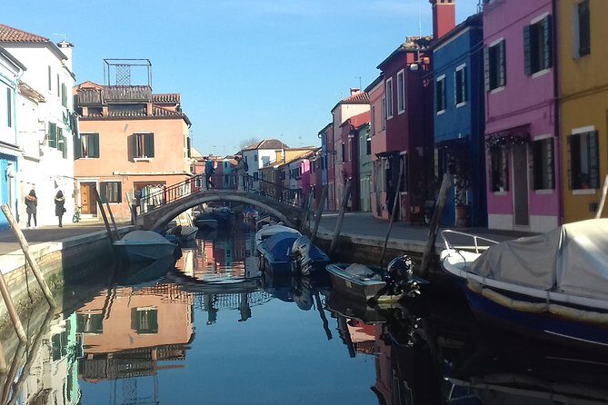 Private Excursion by Typical Venetian Motorboat to Murano, Burano and Torcello - Guides, pacing, and why “private” actually changes things