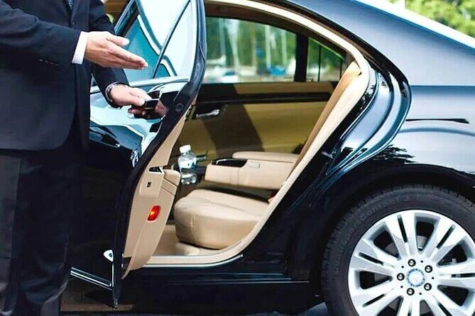 Private One-way Airport Transfer Venice Airport to Venice - Comfort and Vehicle Setup: Air-Conditioning and Luggage Reality