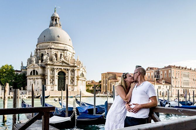 Private Photo Shoot in Venice with Gondola Ride - The Gondola Ride: 30 Minutes You Can Enjoy, Not Endure