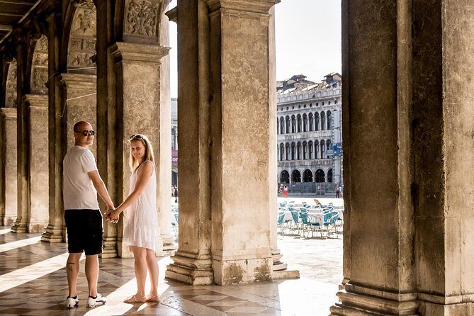 Private Photo Shoot & walking tour - Price and value: $636.68 per person, and what you’re paying for