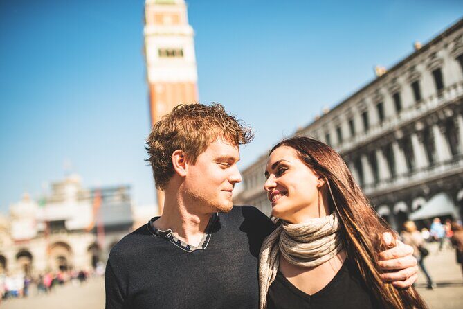 Private Photoshoot on Personal Gondola in Venice - Meeting at Caffè Florian: start where Venice is obvious