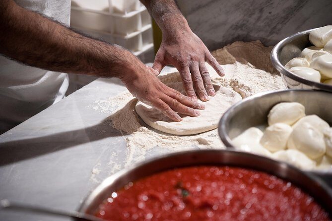 Private Pizza & Tiramisu Class at a Cesarina's home with tasting in Verona - A Private Cesarina Kitchen in Verona: What It Really Means