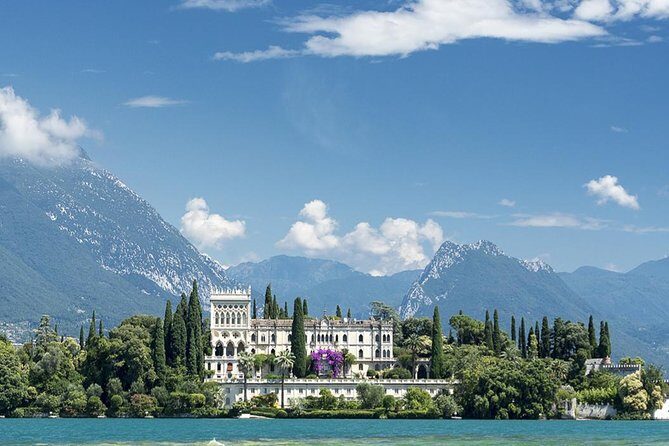 Private Romantic Motorboat Tour From Sirmione - The 1-hour route: Desenzano to Sirmione by boat