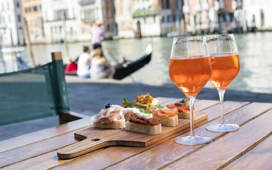 Private Tour: Food and Wine Tour in Venice - Languages, Private Group, and the Ease of a Short Tour