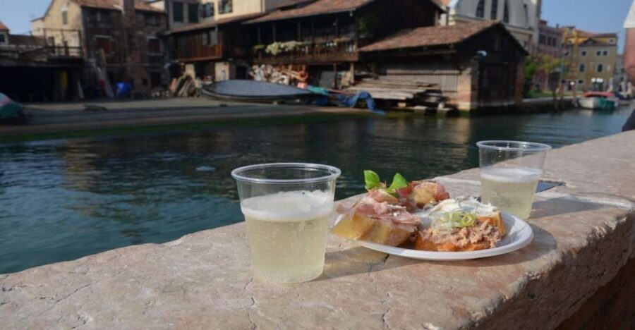 Private Tour: Food and Wine Tour in Venice - Campo S. Bortolomio: Where the Evening Starts and Ends