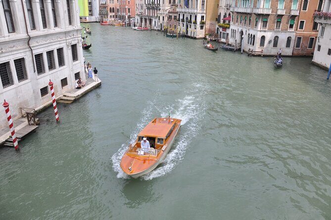 Private Tour Murano and Burano - Burano stop: lace demo, then island walking without the big-tour churn
