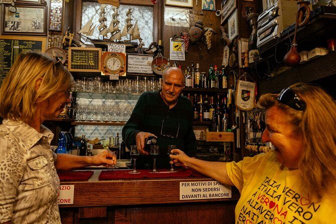 PRIVATE TOUR of Verona: Highlights & Hidden Gems With Locals & Snack Included - The local drink/tasting stop—and the snack expectations check