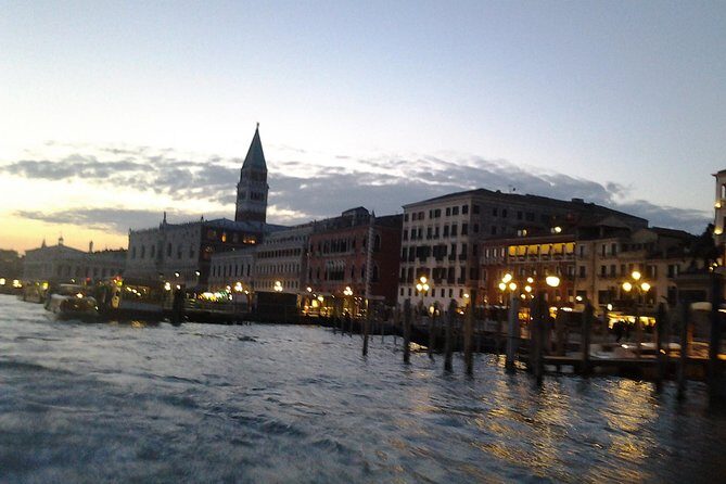 Private Tour: Venice Walk, Gondola, and Private Boat Tour ending on Murano Island with Venetian Lunch and Glass Factory Visit - Ending on Murano: Private Boat Ride, Lunch, and a Real Craft Island