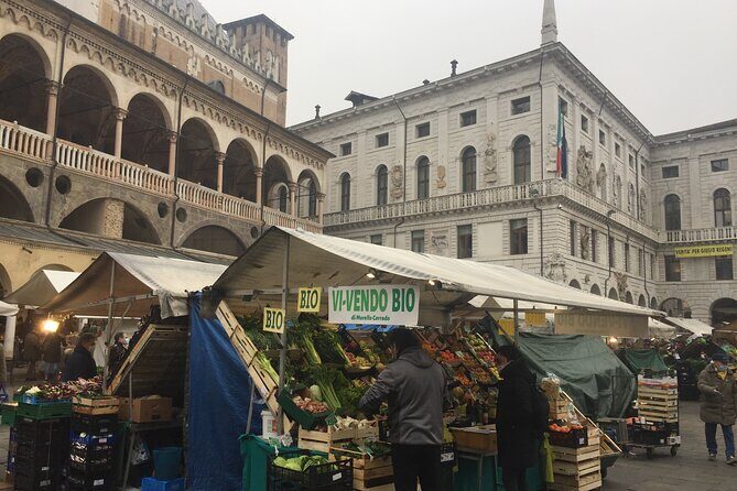 Private Tours of Padova with a Professional Guide - The Market Squares Near Palazzo della Ragione: Piazza Frutti and Piazza Erbe