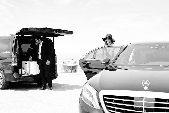 Private Transfer with deluxe boat from Venice Airport to Venice - Getting picked up at Venice Marco Polo Airport (VCE) without the airport stress