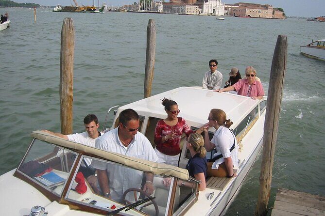 Private Venice 2 hrs Tour: Boat & Walking Tour with food tasting - Food Tasting Finish: Pastry and Coffee vs. Cicchetti and Wine
