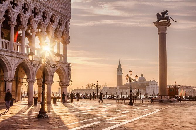 Private Venice City Tour and Gondola Ride - Meeting Piazza San Marco: 3:00 pm start, clear meeting point, no hotel pickup