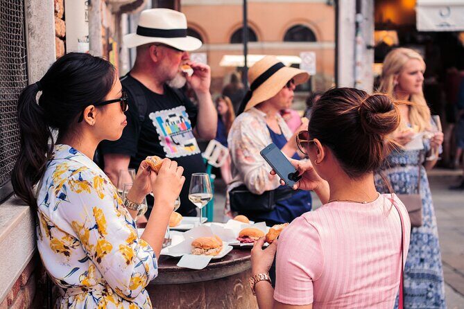 Private Venice Food Tour with Rialto Market Visit - Key things you’ll notice on this tour