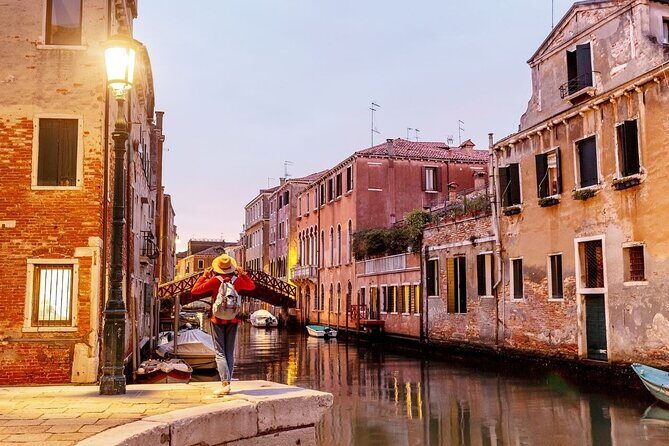 Private Venice Tour with a Local, Highlights & Hidden Gems, 100% Personalised - The meeting point matters more than you think