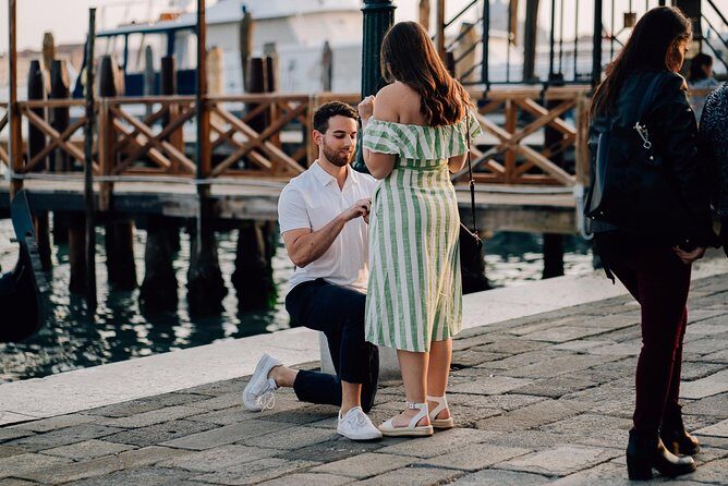 Proposal Photographer in Venice - Ponte di Rialto: A Quick Stop With High Payoff