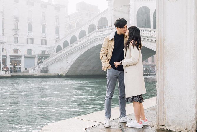 Proposal Photographer in Venice - Grand Canal Finale: Make the Water Part of the Story