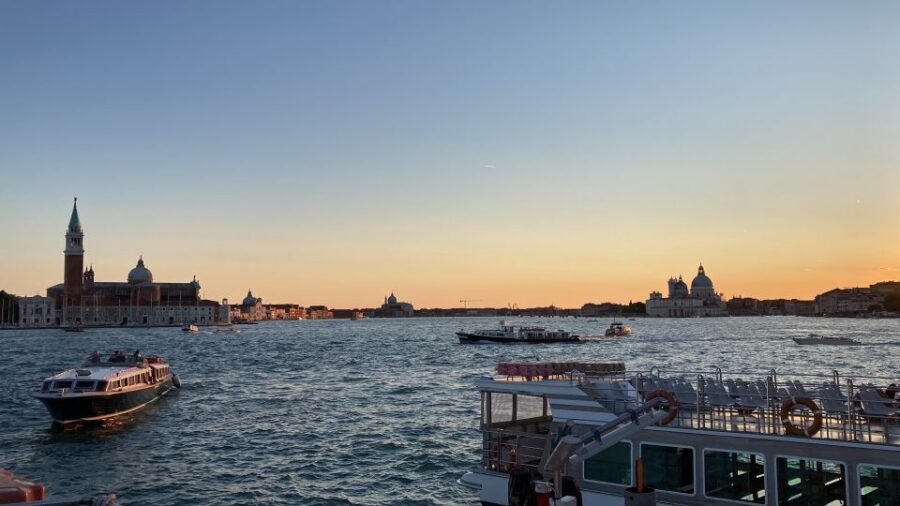 Punta Sabbioni - Venice at Sunset: Boat Tour with Aperitif - Who this tour suits best (and who should skip it)