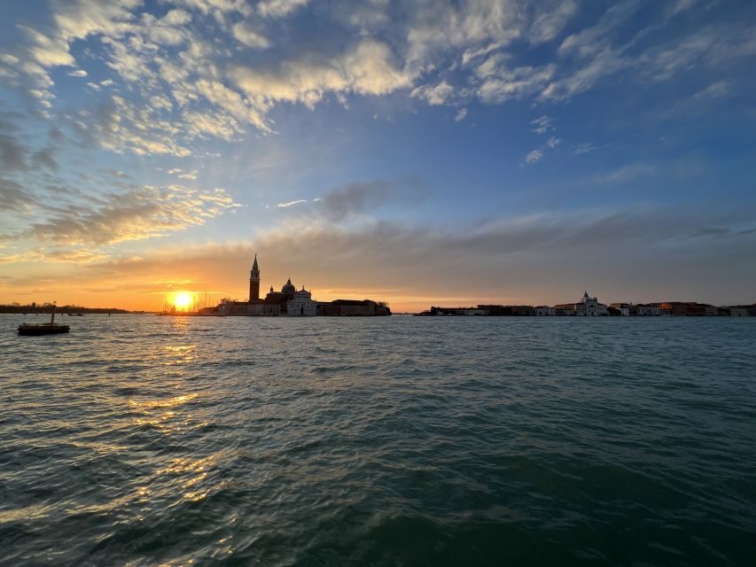 Punta Sabbioni - Venice at Sunset: Boat Tour with Aperitif - Should you book Punta Sabbioni to Venice at Sunset with Aperitif?