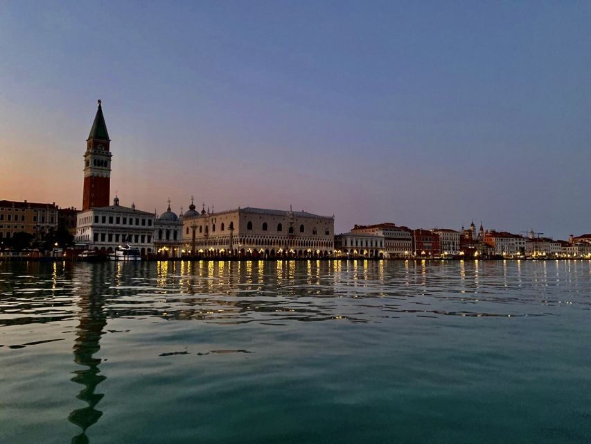 Punta Sabbioni - Venice at Sunset: Boat Tour with Aperitif - The onboard aperitivo: Prosecco, biscuits, and real lagoon time