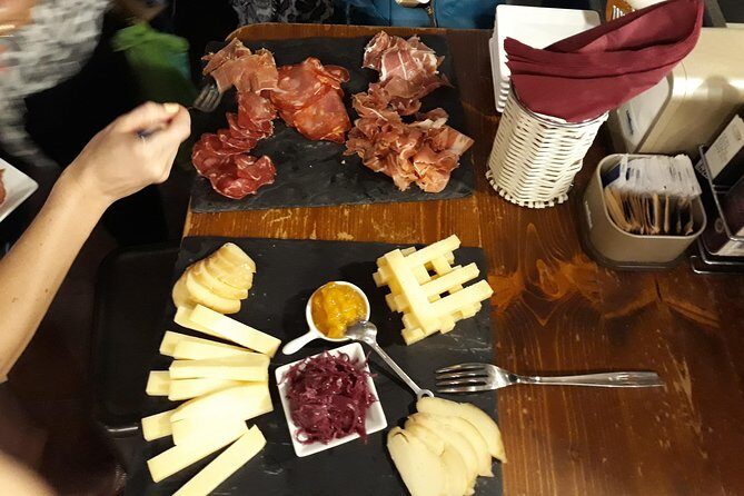 Rialto Food Tour and Gelato Tasting with a Local Guide - Meeting point and walking flow: where you’ll start and how it ends