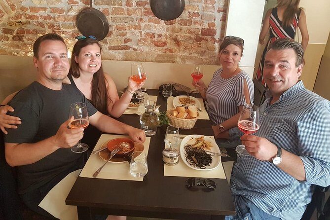 Rialto Market Food and Wine Lunchtime Tour of Venice - Lunch, cicchetti, and wine pairings that actually make sense