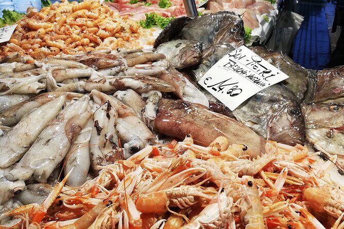 Rialto Market & Seafood Cooking Class in Murano - What makes this a great fish-fan experience (and who should skip it)