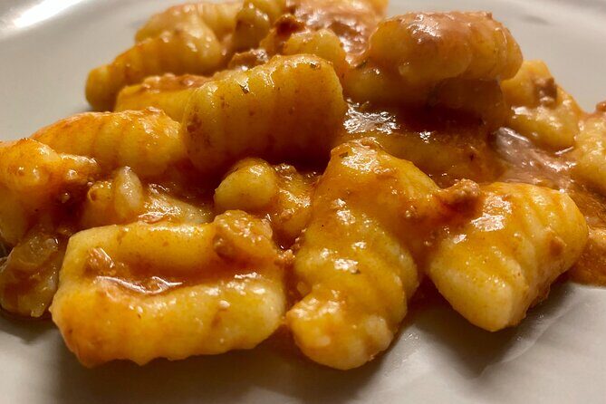 Rialto Market Tour and Italian Cooking Class with a local - Handmade pasta and classic methods you’ll actually use
