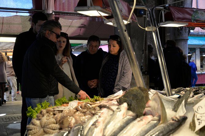 Rialto Market Tour with Hands on Cooking Class, Wine & Tiramisu - The seasonal main course: fish or vegetables, built from market choices