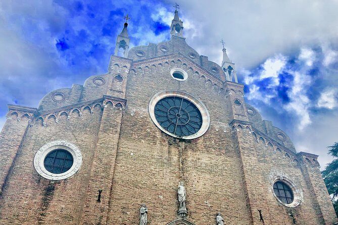 San Polo, Rialto & Frari: 2-Hour Private Walking Tour in Venice - Mercati di Rialto: seeing the market without getting lost