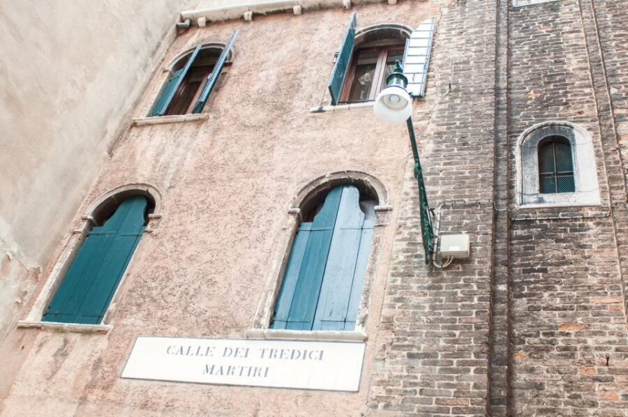 Secret Venice & Gondola Tour - Fenice Theatre Outside: A Masterpiece You Can See Even Without Tickets