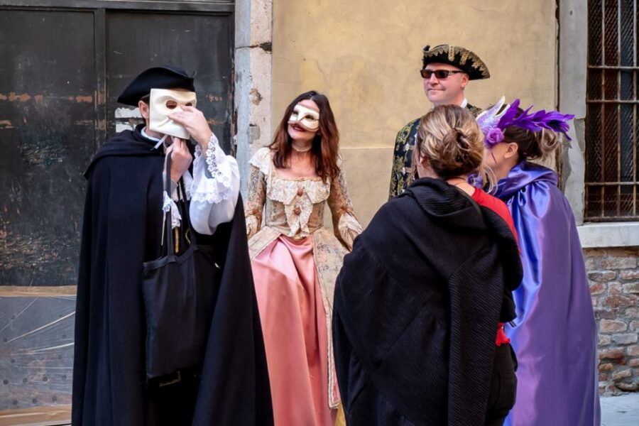 Secrets of Venice Carnival and Life of Casanova Tour - Casanova Through San Samuele: Backstreets With a Purpose