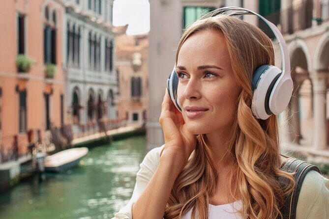 Self Guided Tours Venice With 100 Captivating Audio Stories - Ponte dei Sospiri: mystery and melancholy with a short, focused listen