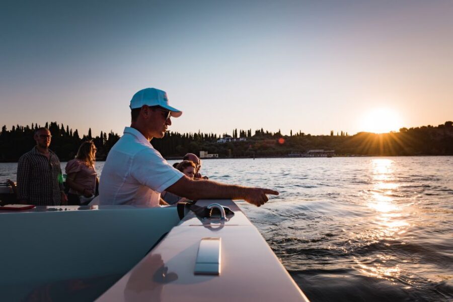 Sirmione: 25 Minute Boat Cruise around the Peninsula - Should you book this 25-minute Sirmione boat cruise?