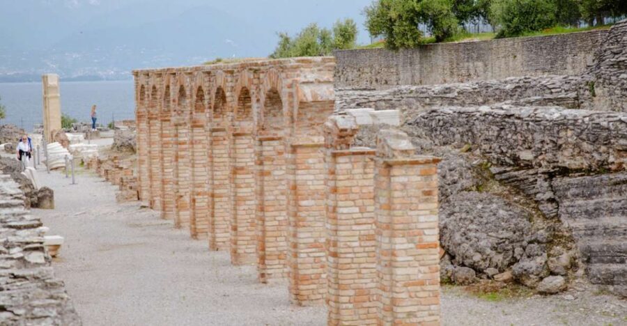 Sirmione: Grotte di Catullo Archeological Tour - Grotte di Catullo ruins with lake views (and why that matters)