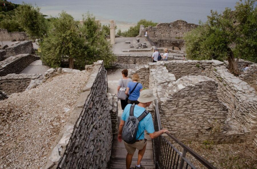 Sirmione: Grotte di Catullo Archeological Tour - Who this tour fits best (and who should skip it)