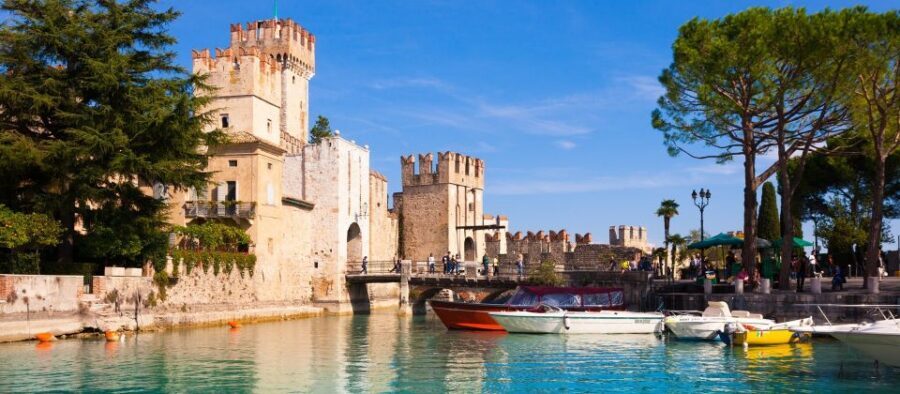 Sirmione: Walking and Speedboat Tour - Sirmione is made for a two-part tour