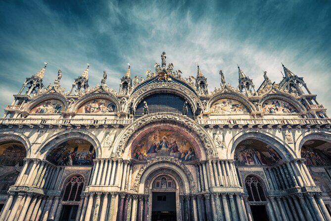 Skip-the-Line: Doge's Palace & St. Mark's Basilica Fully Guided Tour - St. Mark’s Basilica: Skip the Line, Then Let the Guide Point Things Out